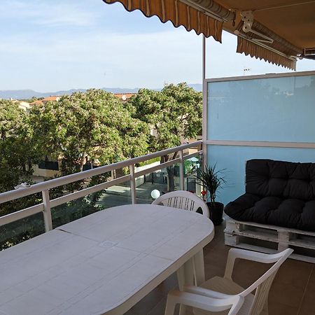 דירות קמברילס Apartamento Piscina Vilafortuny מראה חיצוני תמונה