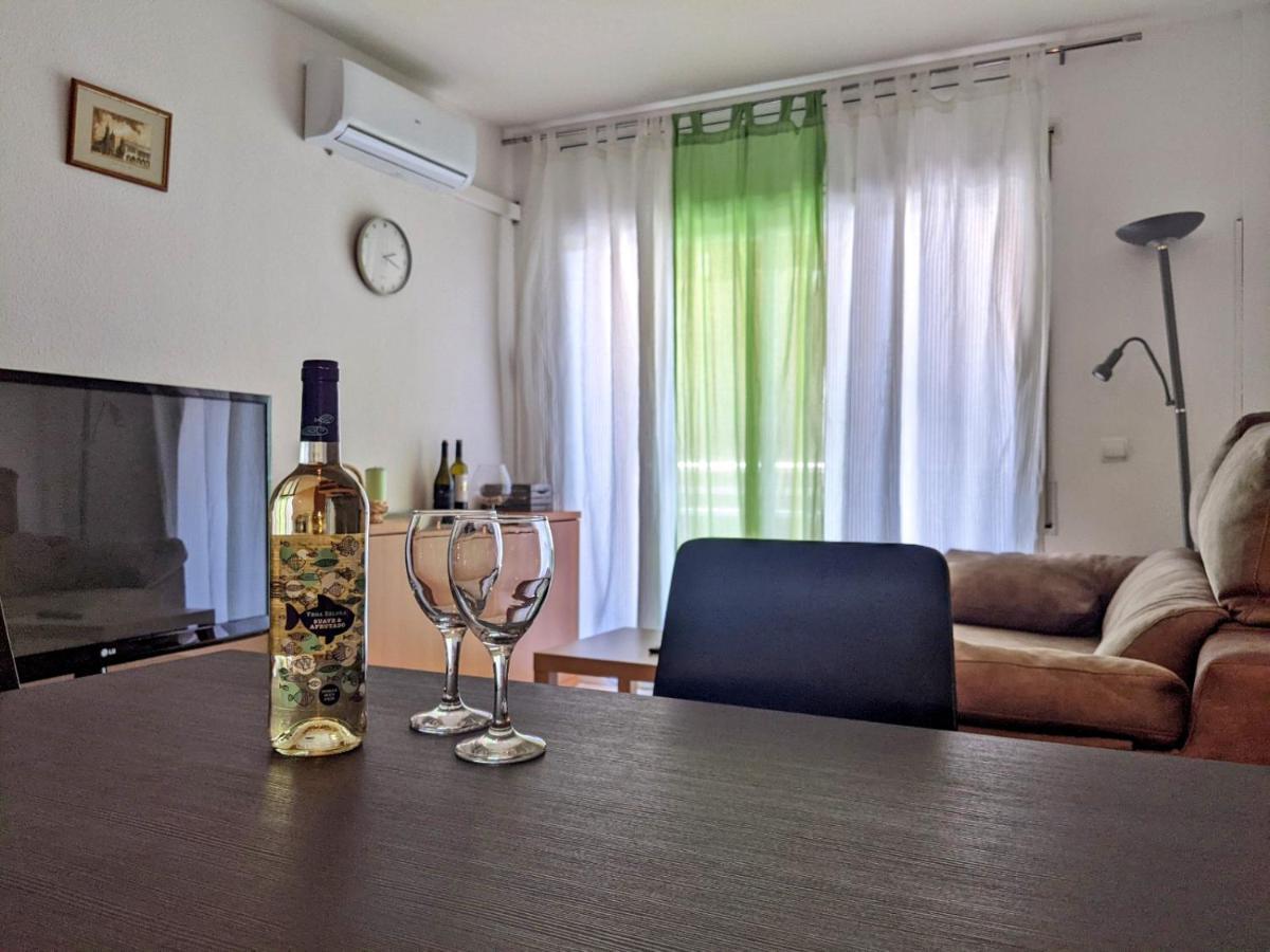 דירות קמברילס Apartamento Piscina Vilafortuny מראה חיצוני תמונה